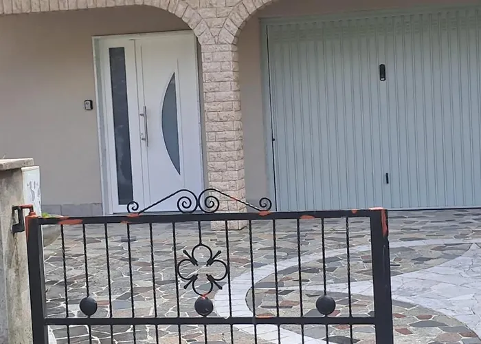 Relax2 Pensionat Romito Magra